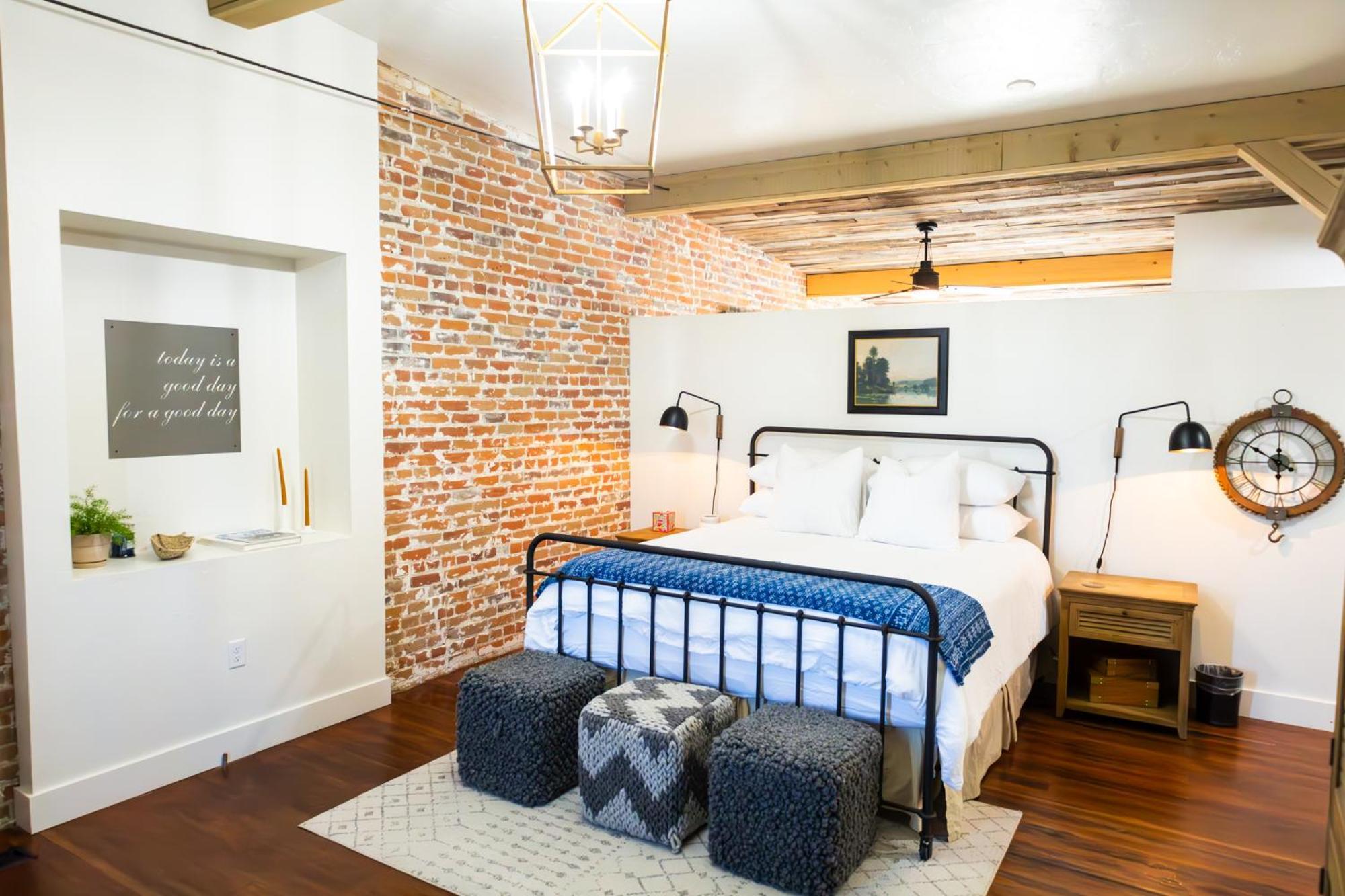 Lander Millhouse Hotel Ngoại thất bức ảnh