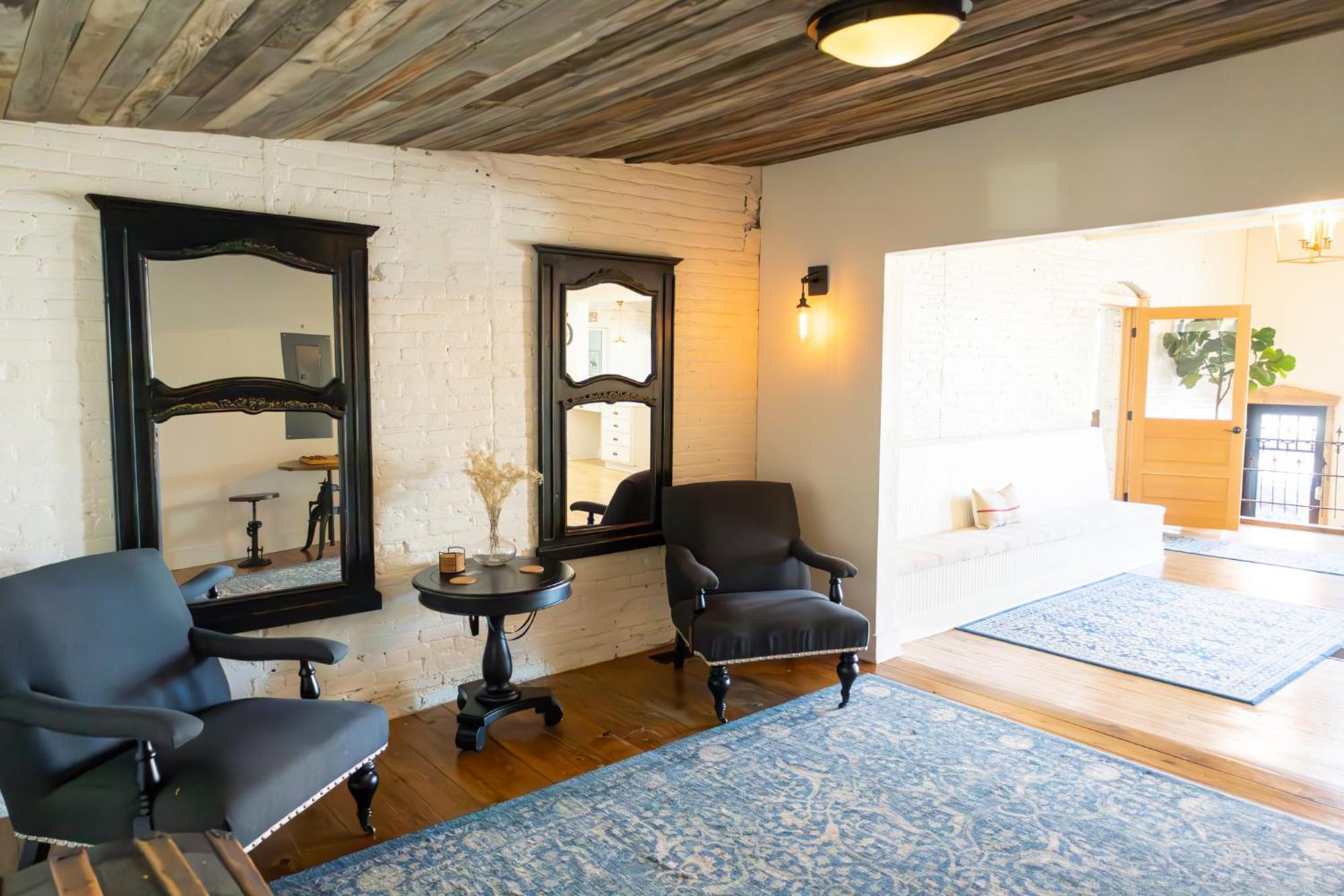 Lander Millhouse Hotel Ngoại thất bức ảnh