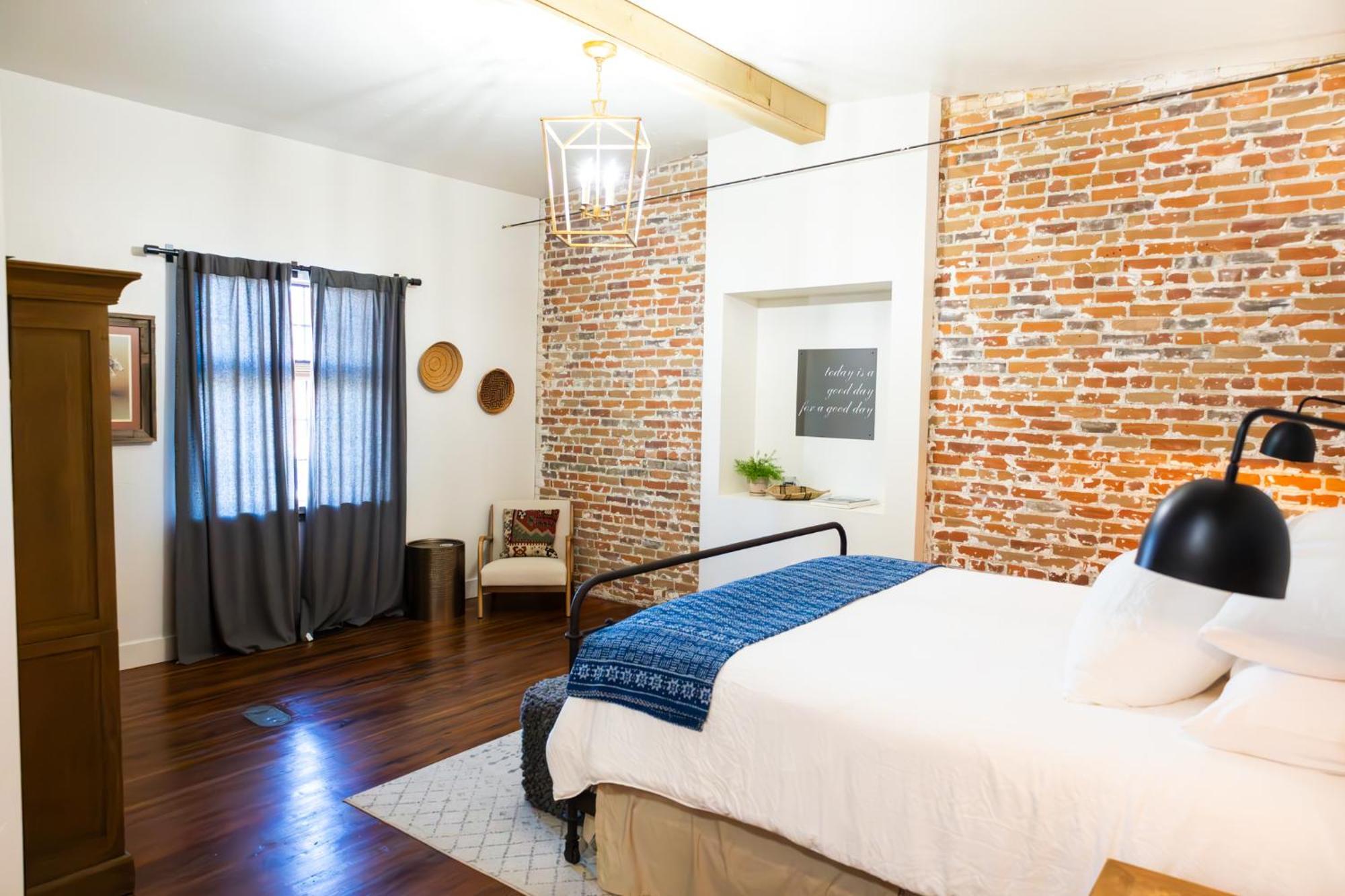 Lander Millhouse Hotel Ngoại thất bức ảnh